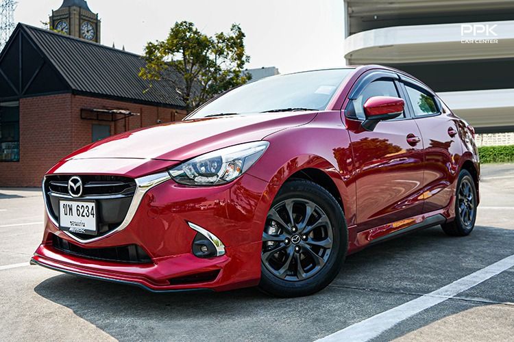 รถ Mazda Mazda 2 1.3 High Connect สี แดง