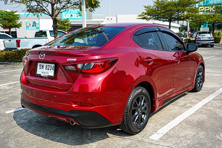 Mazda Mazda 2 2019 1.3 High Connect Sedan เบนซิน ไม่ติดแก๊ส เกียร์อัตโนมัติ แดง รูปที่ 4
