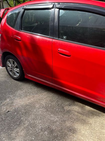 Honda Jazz 2013 1.5 S i-VTEC Sedan เบนซิน ไม่ติดแก๊ส เกียร์อัตโนมัติ แดง รูปที่ 3