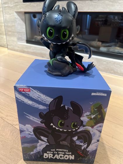 ลาบูบู้ How to train your Dragon 