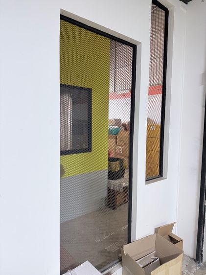 ตะแกรงเหล็ก พร้อมประตู รูปที่ 4