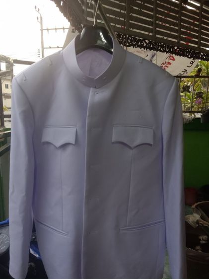 เสื้อข้าราชการพลเรือน 