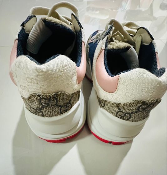 ขายรองเท้าผู้หญิง Gucci Women’s GG Rhyton Sneaker เบอร์ 36 ครึ่ง รูปที่ 3