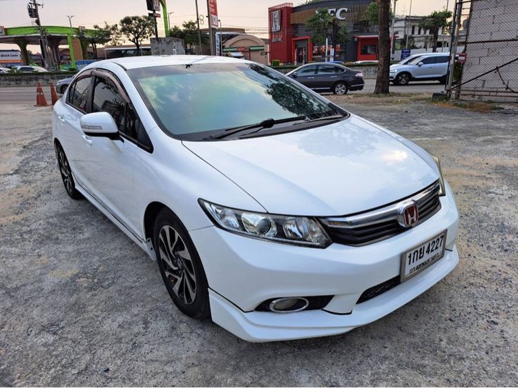 Honda Civic 2013 1.8 EL i-VTEC Sedan เบนซิน ไม่ติดแก๊ส เกียร์อัตโนมัติ ขาว รูปที่ 3