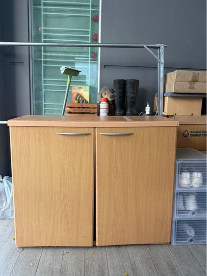 ขายชั้นวางรองเท้าไม้บานเปิด กว้าง 96 ซม. สูง 80 ซม. จุเยอะ สภาพดี