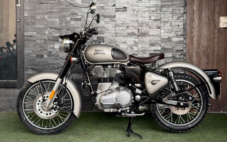 🔥 Royal Enfield Classic 500 จดทะเบียนปี 2022 รุ่นปี 2021 ABS ตัวสุดท้าย 🔥  รูปที่ 2