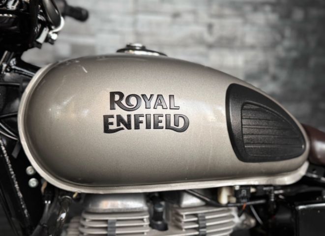 🔥 Royal Enfield Classic 500 จดทะเบียนปี 2022 รุ่นปี 2021 ABS ตัวสุดท้าย 🔥  รูปที่ 15