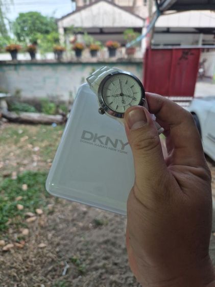 นาฬิกา DKNY