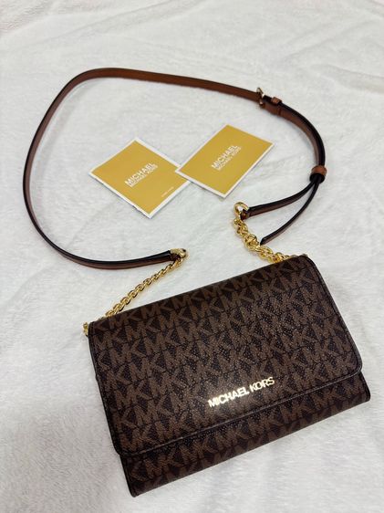 กระเป๋า MICHAEL Michael Kors รุ่น Charlton Brown Flap Wallet 