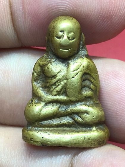 พระรูปหล่อหลวงพ่อเงินพิมพ์ขี้ตา รูปที่ 2