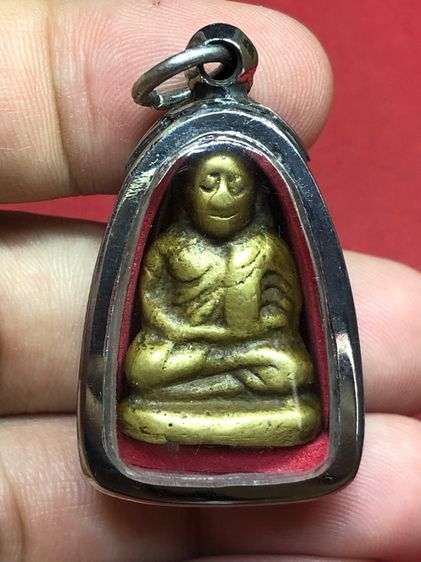 พระรูปหล่อหลวงพ่อเงินพิมพ์ขี้ตา