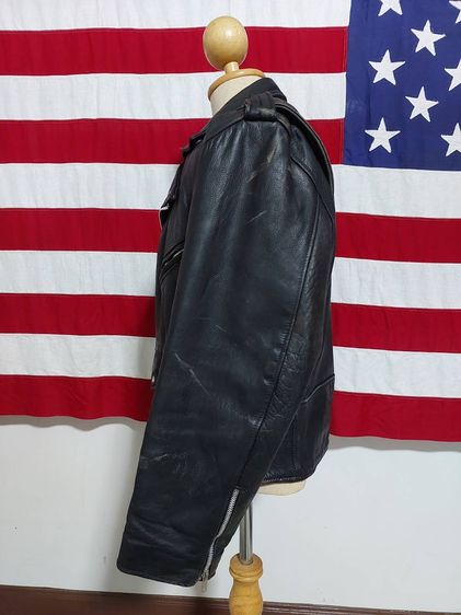 Vintage biker black leather jacket Size L เสื้อแจ็กเก็ตหนังแท้สีดำเฟดนิดหน่อยกำลังสวย หนังหนาค่อนข้างมีน้ำหนัก งานอเมริกา ซิปดีรูดลื่น รูปที่ 5