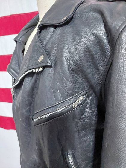 Vintage biker black leather jacket Size L เสื้อแจ็กเก็ตหนังแท้สีดำเฟดนิดหน่อยกำลังสวย หนังหนาค่อนข้างมีน้ำหนัก งานอเมริกา ซิปดีรูดลื่น รูปที่ 9