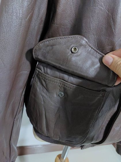 Vintage Cooper A-2 Made In USA Leather Flight Jacket Size 42R หนังแท้สีน้ำตาลเข้มสวย ซิป Ideal จั๊มปลายแขนและเอวแน่นๆไม่ย้วย รูปที่ 7