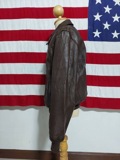 Vintage Cooper A-2 Made In USA Leather Flight Jacket Size 42R หนังแท้สีน้ำตาลเข้มสวย ซิป Ideal จั๊มปลายแขนและเอวแน่นๆไม่ย้วย รูปที่ 4