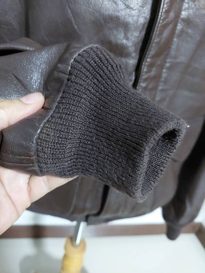 Vintage Cooper A-2 Made In USA Leather Flight Jacket Size 42R หนังแท้สีน้ำตาลเข้มสวย ซิป Ideal จั๊มปลายแขนและเอวแน่นๆไม่ย้วย รูปที่ 8