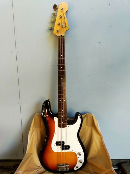 ✅✅ Fender precision bass japan ปี94 สะภาพดีเลยครับ 19900บ.