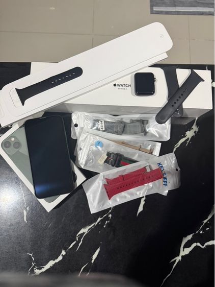 I phone 13 256 G  Apple Watch serise 3 