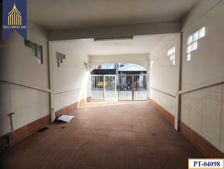 ขายและให้เช่า ม. ชลาธร ช่างอากาศอุทิศ มีเทอเรซ บ้านพร้อมอยู่ ดอนเมือง รูปที่ 2