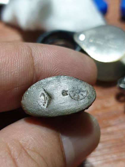 รูปหล่อพระพุทธชินราช รุ่นอินโดจีน ย้อนยุค เสาร์ 5 ปี 36 เนื้อนวโลหะ ตอกโค๊ตชัดเจน หาชมยากเนื้อนวะ พระปิดตา  รูปที่ 10