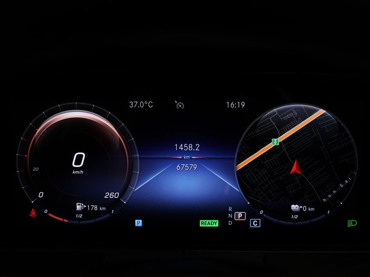 Mercedes-Benz E-Class 2021 E300 2.0 AMG Dynamic Sedan ปลั๊กอินไฮบริด (PHEV) ไม่ติดแก๊ส เกียร์อัตโนมัติ ดำ รูปที่ 3