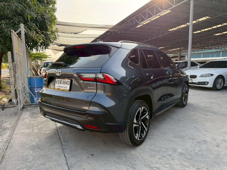 Toyota Yaris Cross 2023 1.5 HEV Premium Luxury Sedan ไฮบริด ไม่ติดแก๊ส เกียร์อัตโนมัติ เทา รูปที่ 4