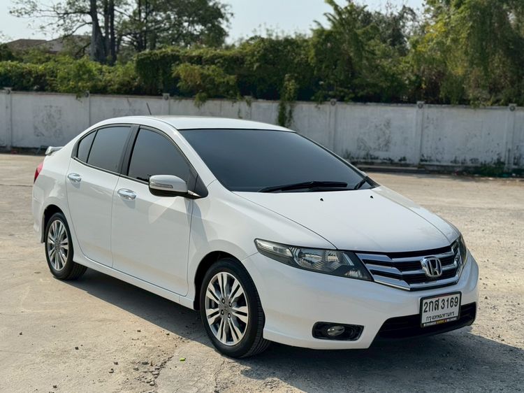 Honda City 2013 1.5 Sv i-VTEC Sedan เบนซิน ไม่ติดแก๊ส เกียร์อัตโนมัติ ขาว รูปที่ 2