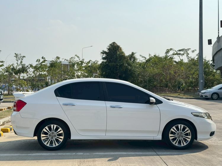 Honda City 2013 1.5 Sv i-VTEC Sedan เบนซิน ไม่ติดแก๊ส เกียร์อัตโนมัติ ขาว รูปที่ 4