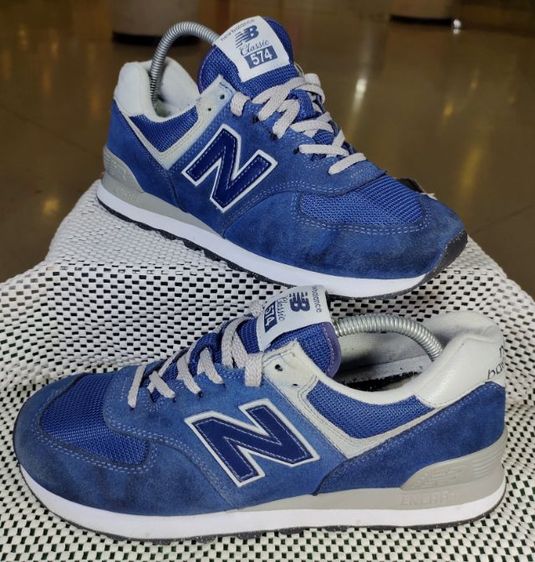 รองเท้า💥New Balance 574 Classic💥ของแท้‼️พื้นนิ่ม เบา สวยๆ สภาพดี💥
ไซร์ 42.5 รูปที่ 2