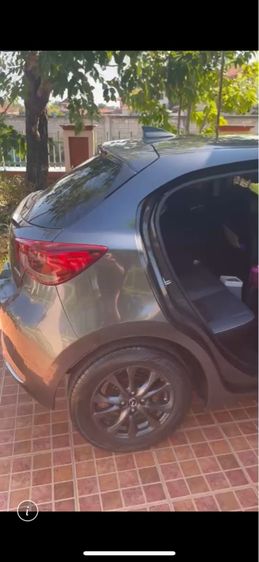 Mazda Mazda 2 2021 1.3 C Sports Sedan เบนซิน ไม่ติดแก๊ส เกียร์อัตโนมัติ เทา รูปที่ 4