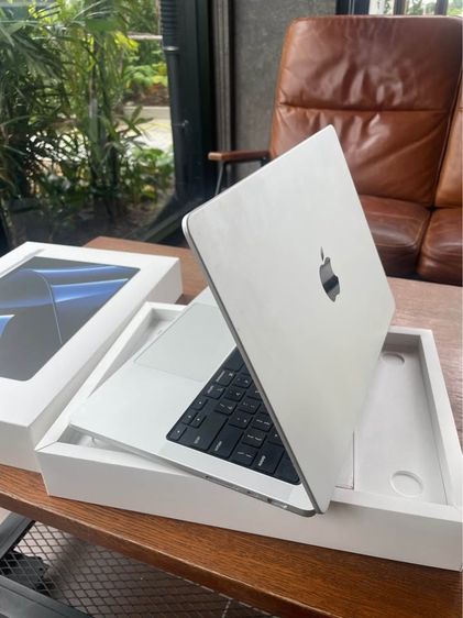 MacBook M1 Pro Ram 16 1Terrabyte 14 inch  Silver color แบต 96 ประกันหมด ครบกล่องง ไม่มีรอย บุบหล่น รูปที่ 2