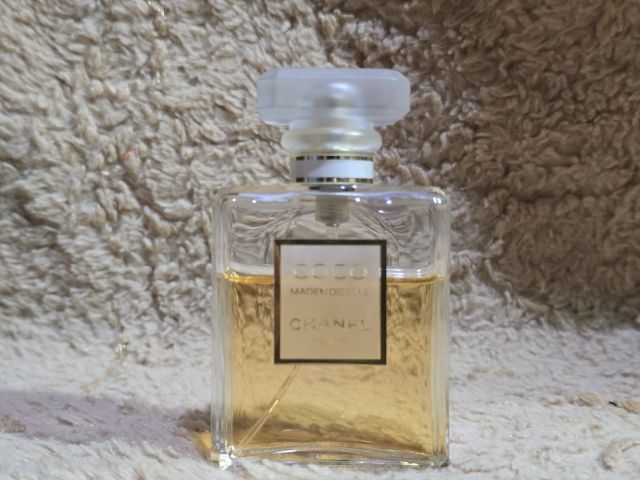 ไม่ระบุเพศ อื่นๆ COCO MADEMOISELLE EAU DE PARFUM SPRAY 50ml ส่งต่อ เหลือ40ml ค่ะ ของใหม่ 5700 ค่ะ แท้มีโค้ด