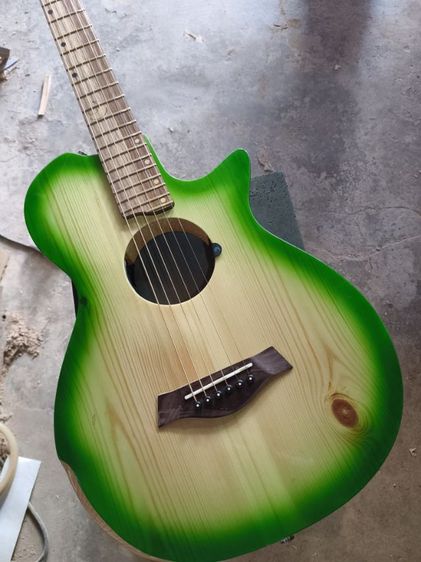 กีตาร์ Acoustic Custom รูปที่ 2