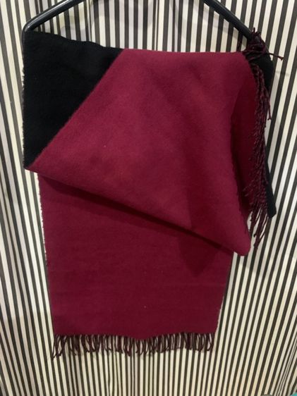 ผ้าพันคอผ้า  WOOL แท้  HEATTECH   ซื้อมาจากตปท. ผ้านุ่ม  คลุมไหล่ คลุมคอ เหมาะกับไปที่อากาศหนาว ช่วยให้อุ่นได้ดี  ใช้ได้ทั้งผู้หญิงและผู้ชาย รูปที่ 3