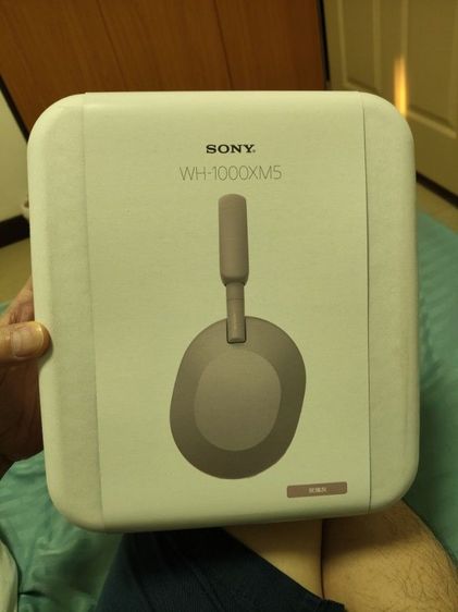 ขายหูฟัง sony WH-1000XM5 สีชมพู วันที่ผลิต 18 08 2025 ของใหม่ ยังไม่เปิดกล่อง
