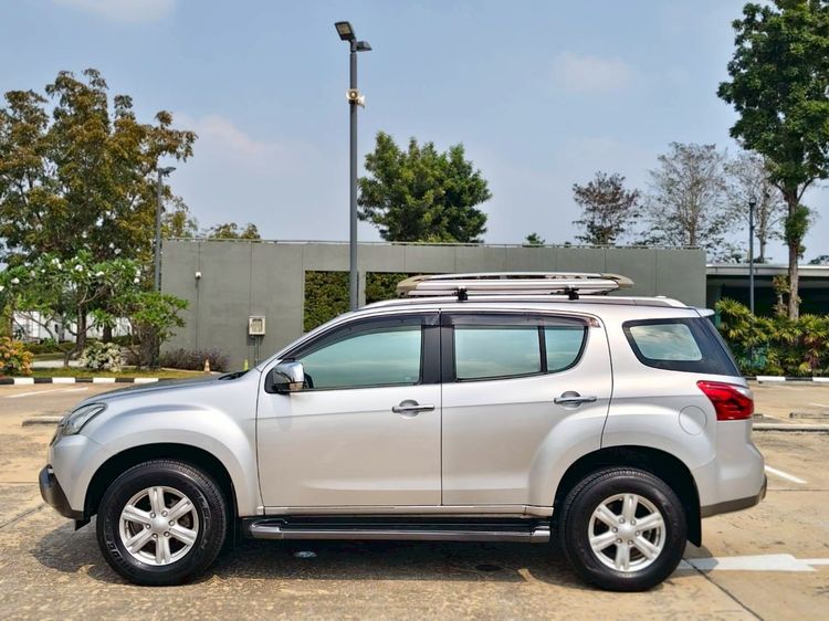 Isuzu MU-X 2015 3.0 Utility-car ดีเซล ไม่ติดแก๊ส เกียร์อัตโนมัติ บรอนซ์เงิน รูปที่ 4