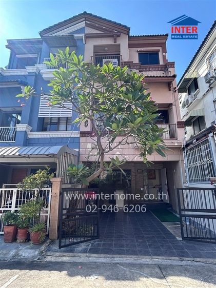 ทาวน์โฮม 3 ชั้น 21.9 ตร.ว. หมู่บ้านกลางเมือง เหม่งจ๋าย-ลาดพร้าว ซอยลาดพร้าว80 (ซอยจันทิมา) ถนนลาดพร้าว ถนนประชาอุทิศ เขตวังทองหลาง กรุงเทพ