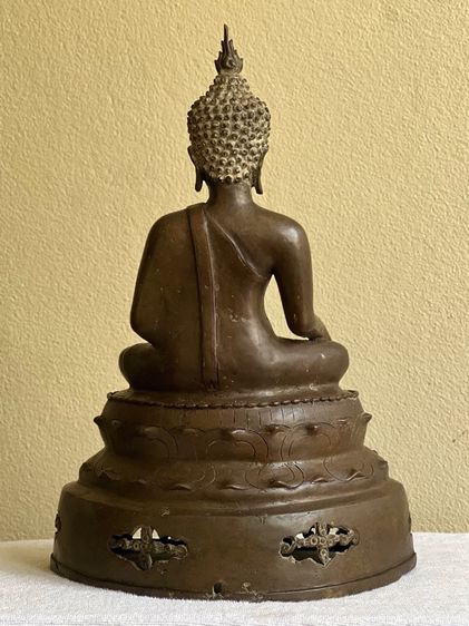 พระบูชาเชียงแสนสิงห์สาม เนื้อสัมฤทธิ์ หน้าตัก 7 นิ้ว สูง 16.5 นิ้ว รูปที่ 2