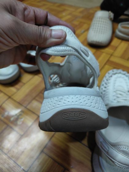 รองเท้า KEEN รูปที่ 12