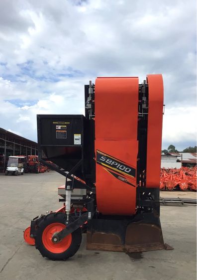 มาใหม่ เครื่องปลูกอ้อยแบบท่อน ตราช้าง SBP 100 มือสอง  เครื่องลำเลียงท่อนพันธุ์ LD100ฟรีดาวน์  เข้ามาเลือกดูที่ร้านได้จ้า รูปที่ 2