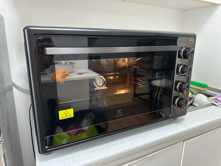 เตาอบไฟฟ้า Electrolux 70 ลิตร รุ่น EOT7024XFG สภาพใหม่มาก ใช้แค่ 2 ครั้ง รูปที่ 10