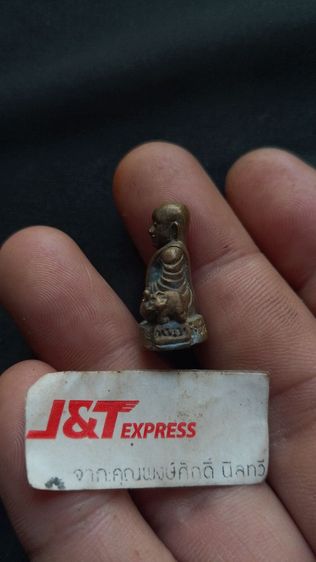 หลวงพ่อเงินวัดท้ายน้ำรุ่น1ช้างคู่สุดยอดแรไอเทมของหายากน่าสะสมมากๆด้วยความหายากนานๆถึงจะได้พบเจอสักองค์เป็นสุดยอดของใครๆอีกหลายๆคนที่ตามหาแต่ไม่ได้พบเจอ รูปที่ 5