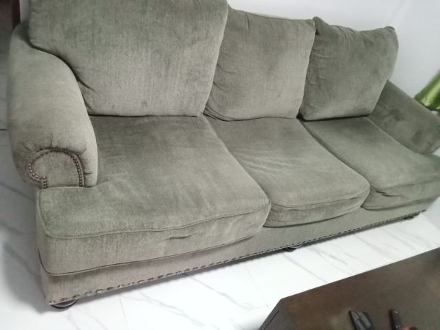 ขายโซฟา สภาพสวย อยู่ที่พัทยา สนใจโทร 0639285675 รูปที่ 2
