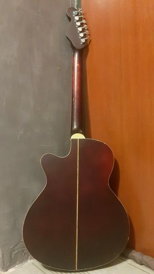 กีต้าร์โปร่งไฟฟ้า รูปที่ 8