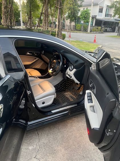 รถ Mercedes-Benz CLA-Class CLA200 สี ดำ