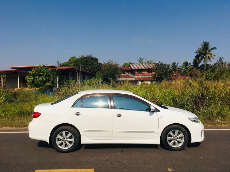 Toyota Altis 2012 1.6 G Sedan เบนซิน ไม่ติดแก๊ส เกียร์อัตโนมัติ ขาว รูปที่ 2