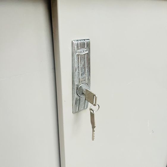 ตู้เหล็กเก็บของ วางของเก็บอะไหล่ วางทีวี Lucky รูปที่ 8