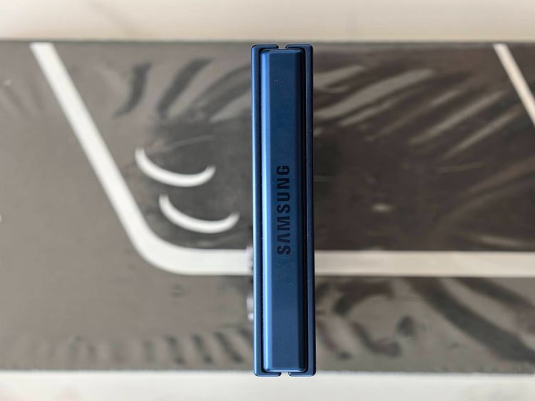 Samsung Z Flip 7 RAM 512GB ROM 12GB รุ่นล่าสุด จอพับตลับแป้ง จอนอกใหญ่เต็มตา รูปที่ 5
