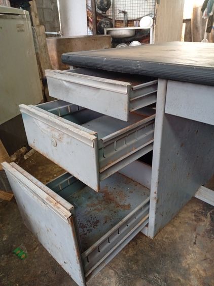 โต๊ะทำงานเหล็ก  รูปที่ 8