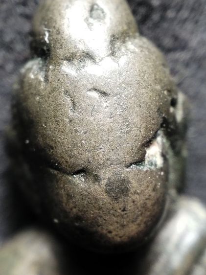 พระหล่อเก่าเนื้อสัมฤทธิ์ขนาดห้อยคอครับ รูปที่ 2